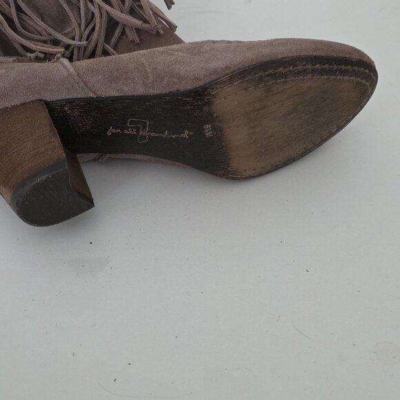 7 FOR ALL MANKIND | Fringe Suede Ankle Boho Boots Tan Sz 6.5M - Picture 5 of 5